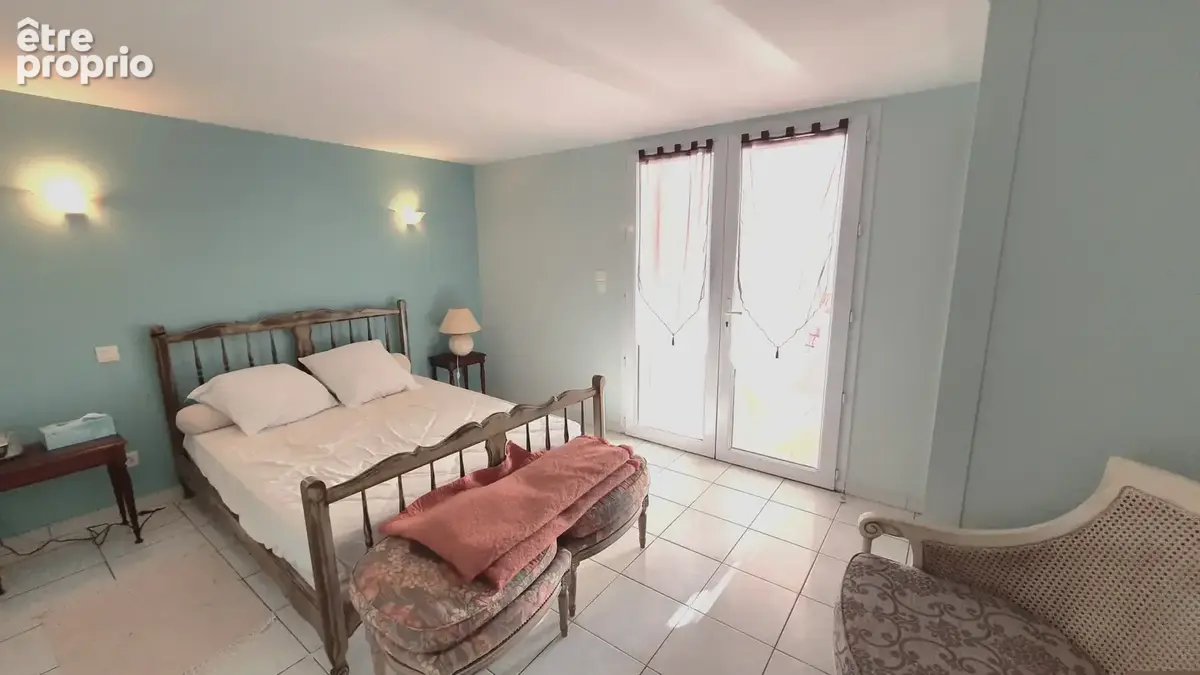 À vendre à Hagetmau (40) : grande maison avec 9 pièces - photo 10