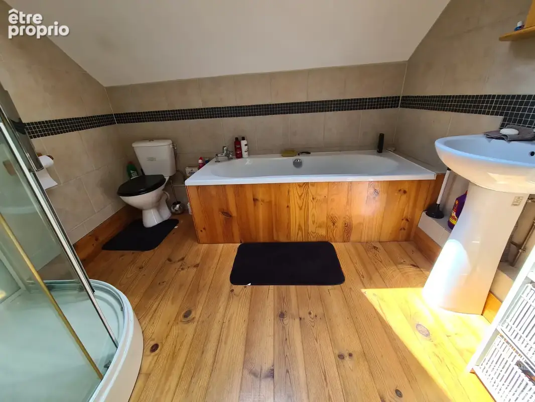 Longère 6 pces 250 m2 et un étang - photo 7