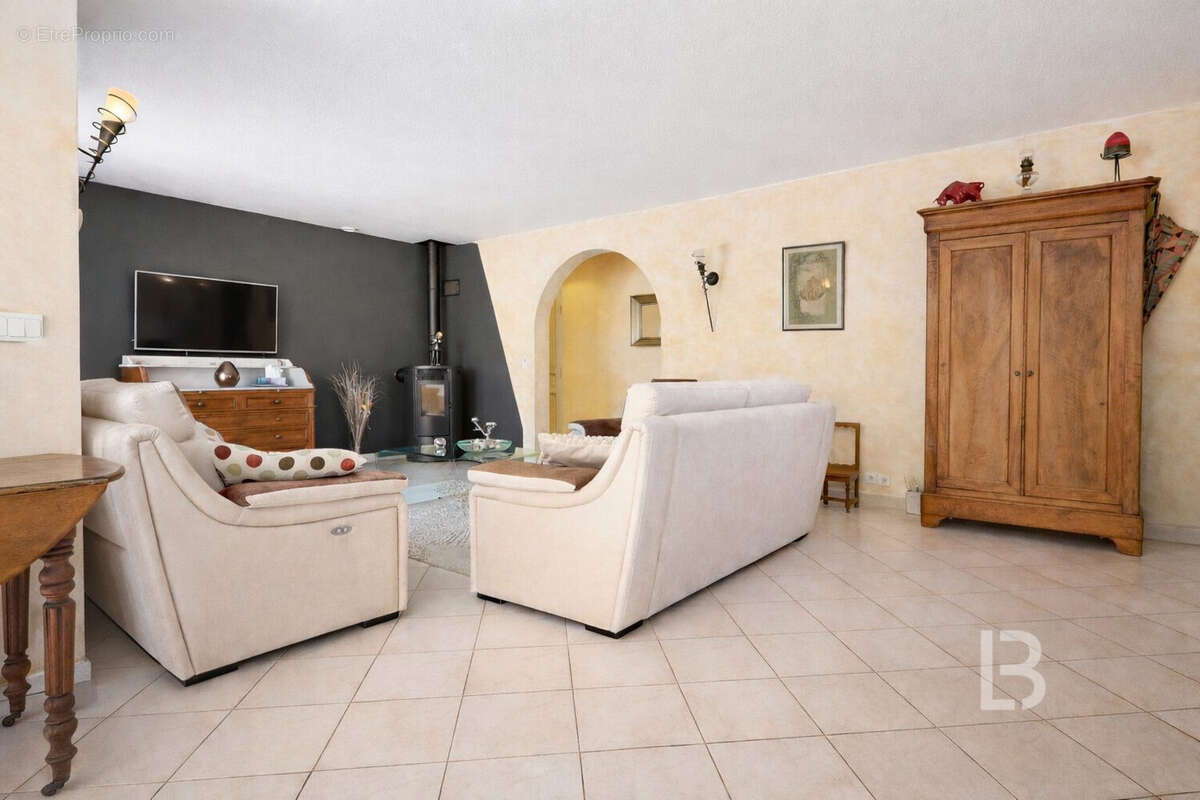 Maison à CARQUEIRANNE