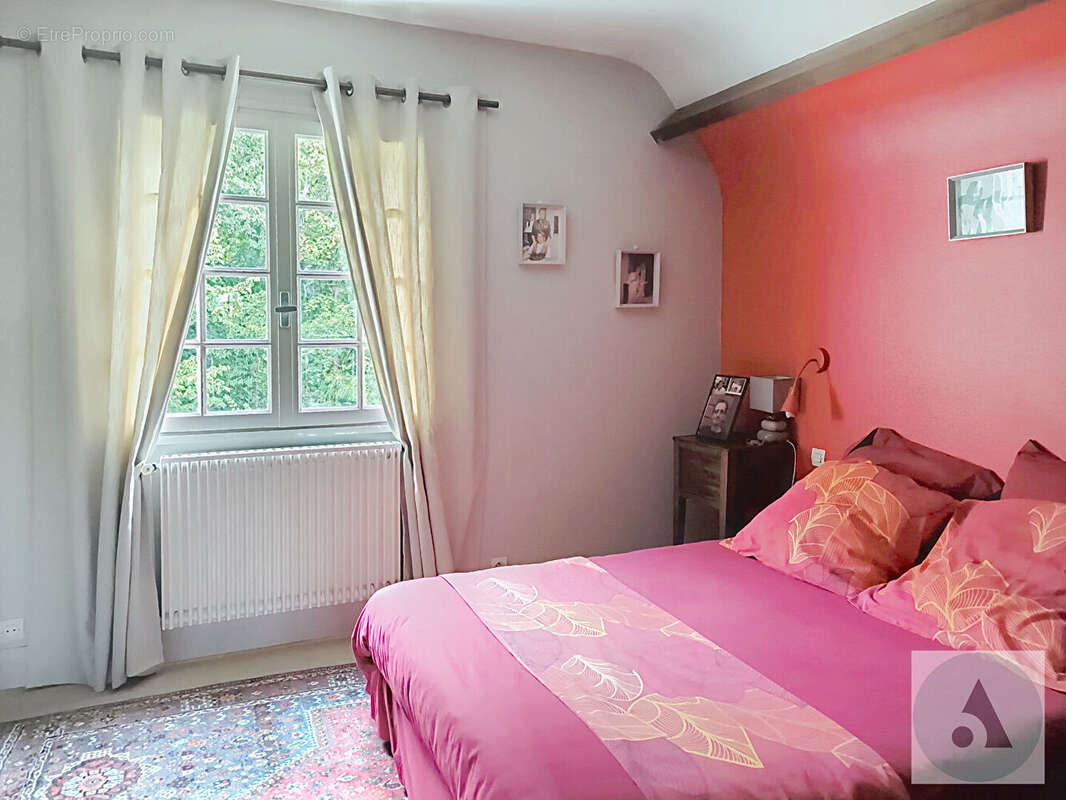 Maison à COLLEVILLE-MONTGOMERY