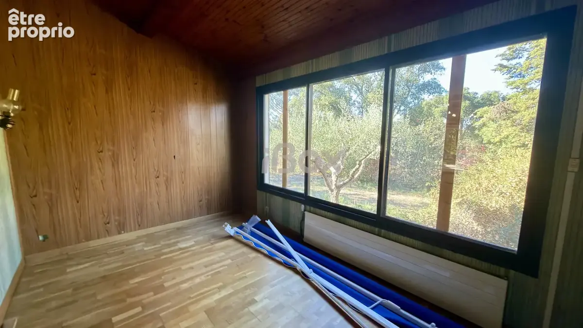 GONFARON- Maison sur un terrain de 16 000m2, nombreuses dépendances - photo 7