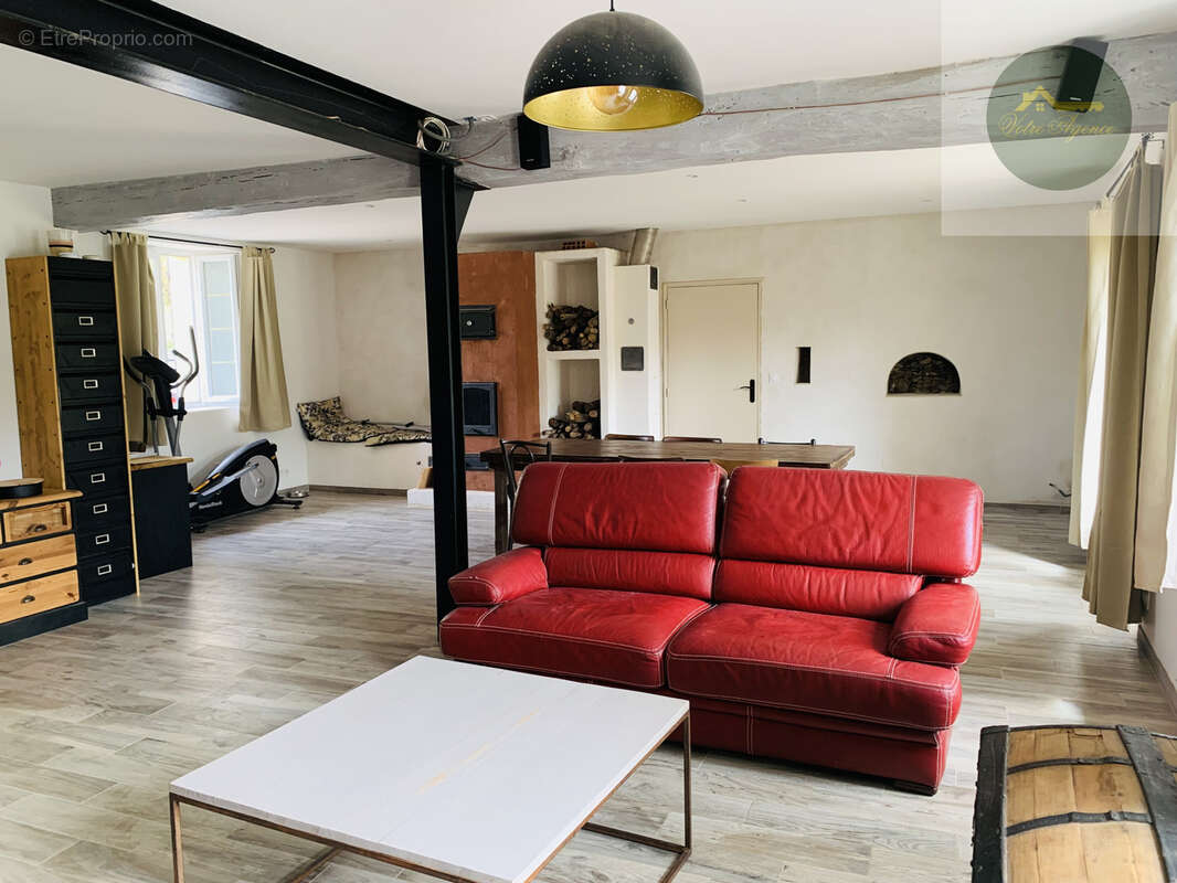 Maison à VOULX