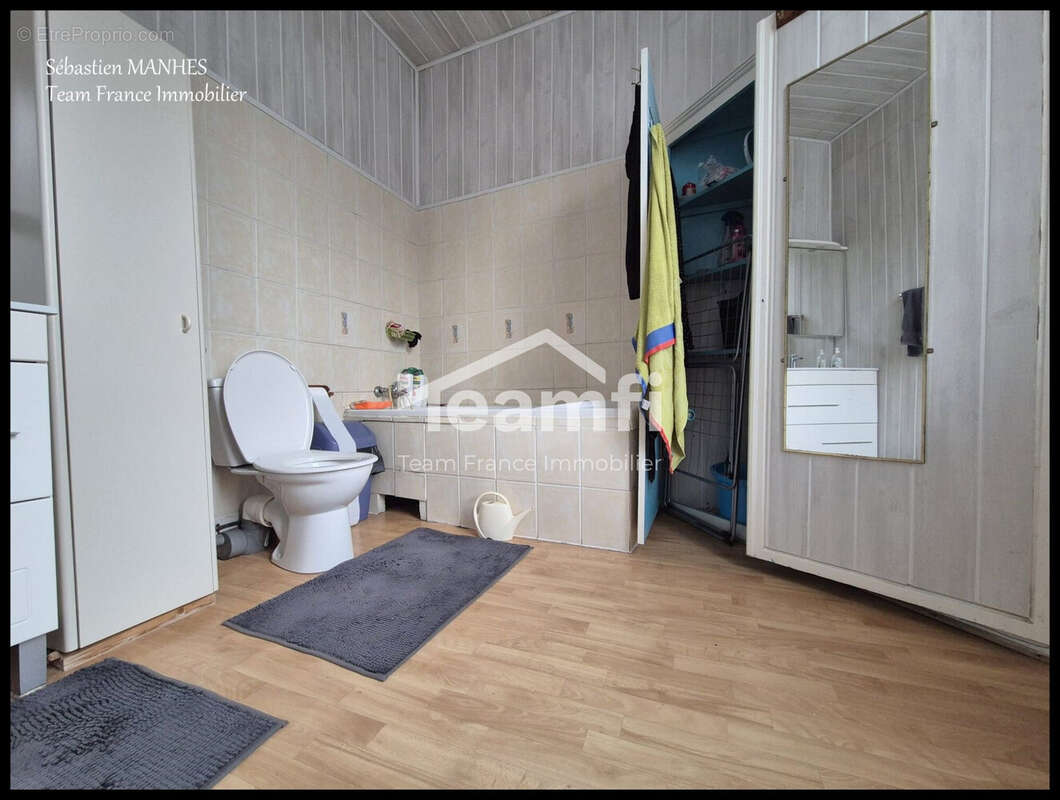 Maison à LA MONNERIE-LE-MONTEL