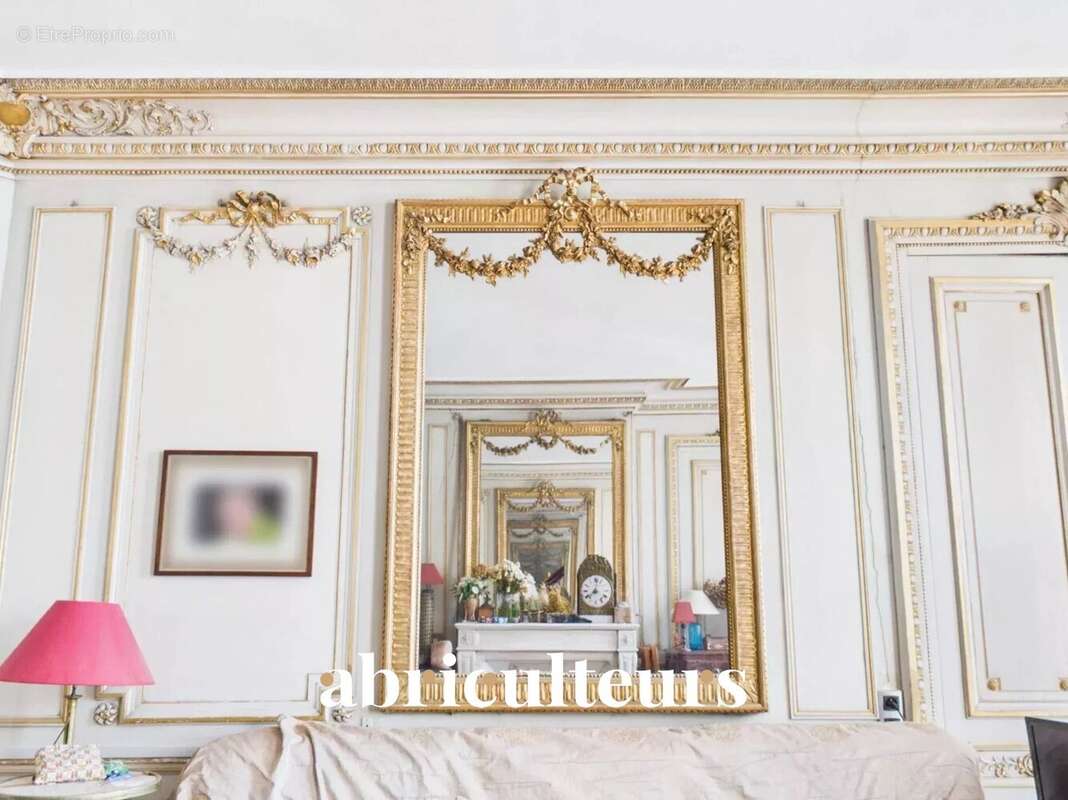 Appartement à PARIS-10E