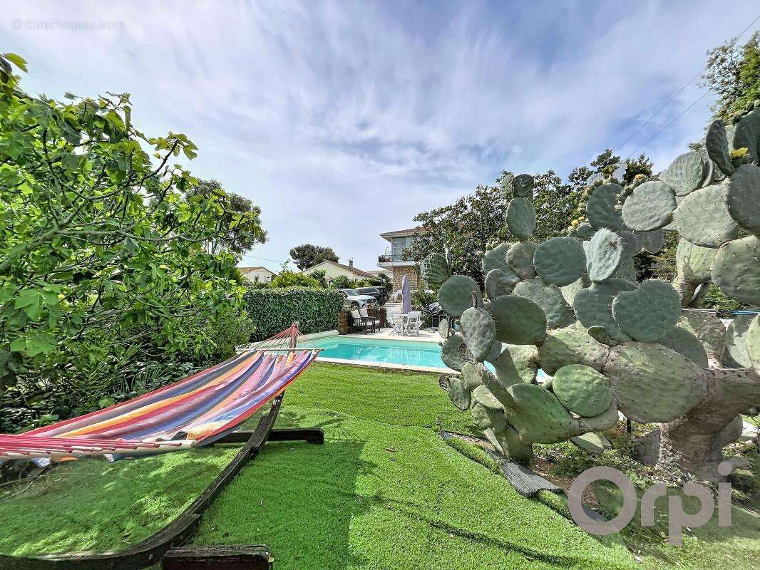 Maison à FREJUS
