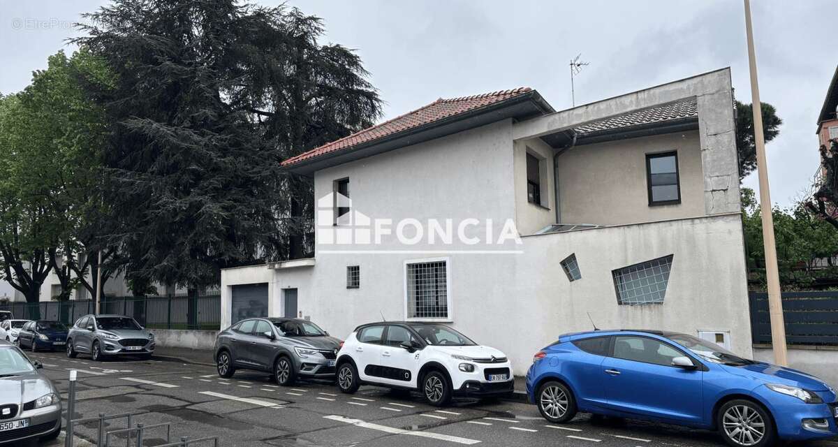 Maison à LYON-8E