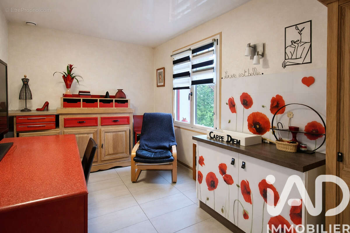 Photo 9 - Maison à LONGPERRIER