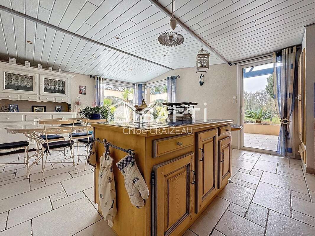 Photo 5 - Maison à LA CHAPELLE-SAINT-LAURENT