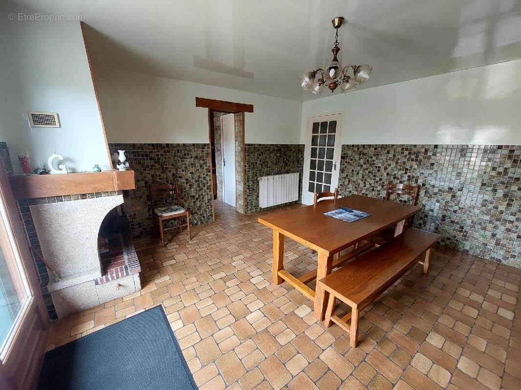 Maison à VIGNEUX-SUR-SEINE