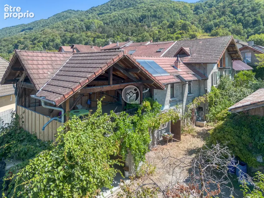 Maison à LE VERSOUD