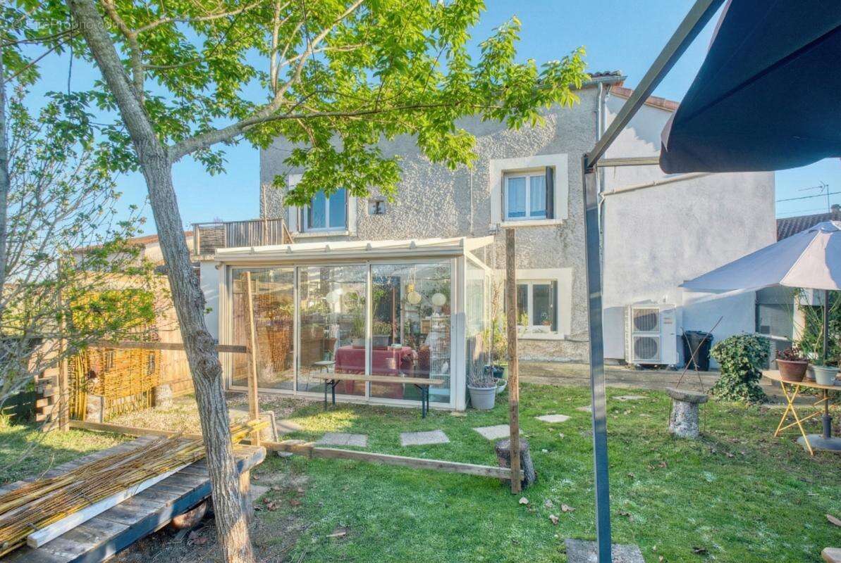 Maison à COULOUNIEIX-CHAMIERS