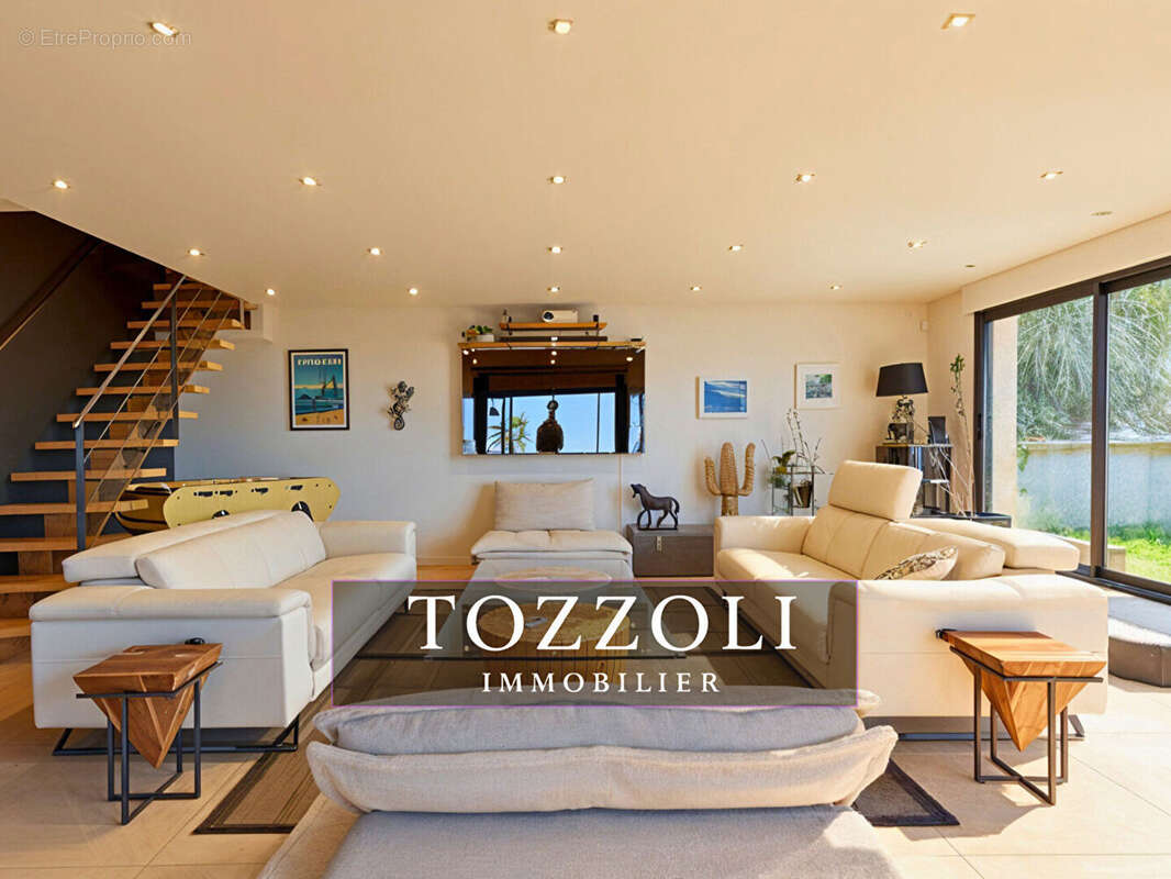 Maison à SAINT-QUENTIN-FALLAVIER