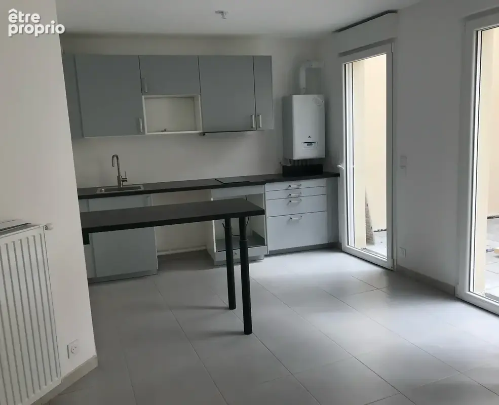 F2 dans residence de 2022 avec balcon / place de parking et ascenseur - photo 10