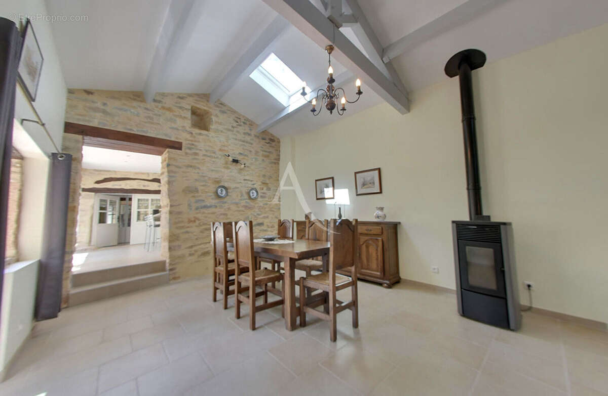 Maison à SAINT-ANTONIN-NOBLE-VAL