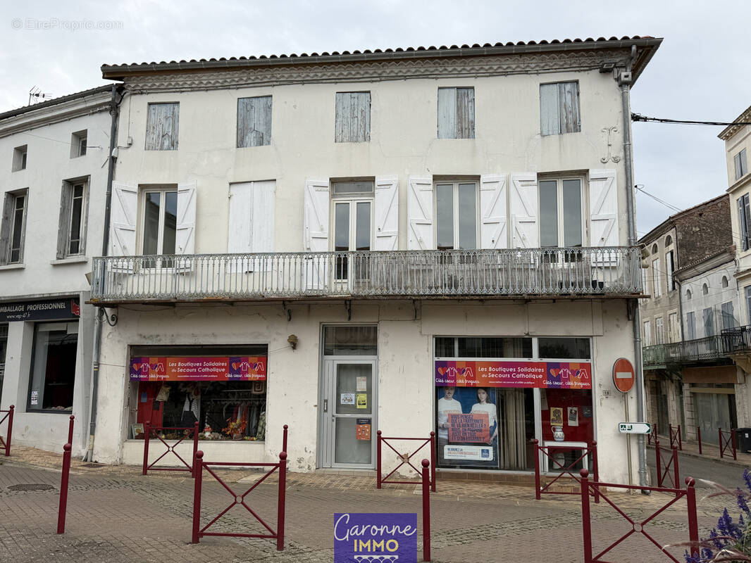 Appartement à CLAIRAC