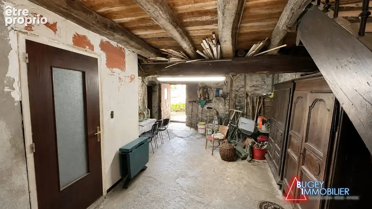 Maison 161 m² à Amberieu-En-Bugey  - photo 2