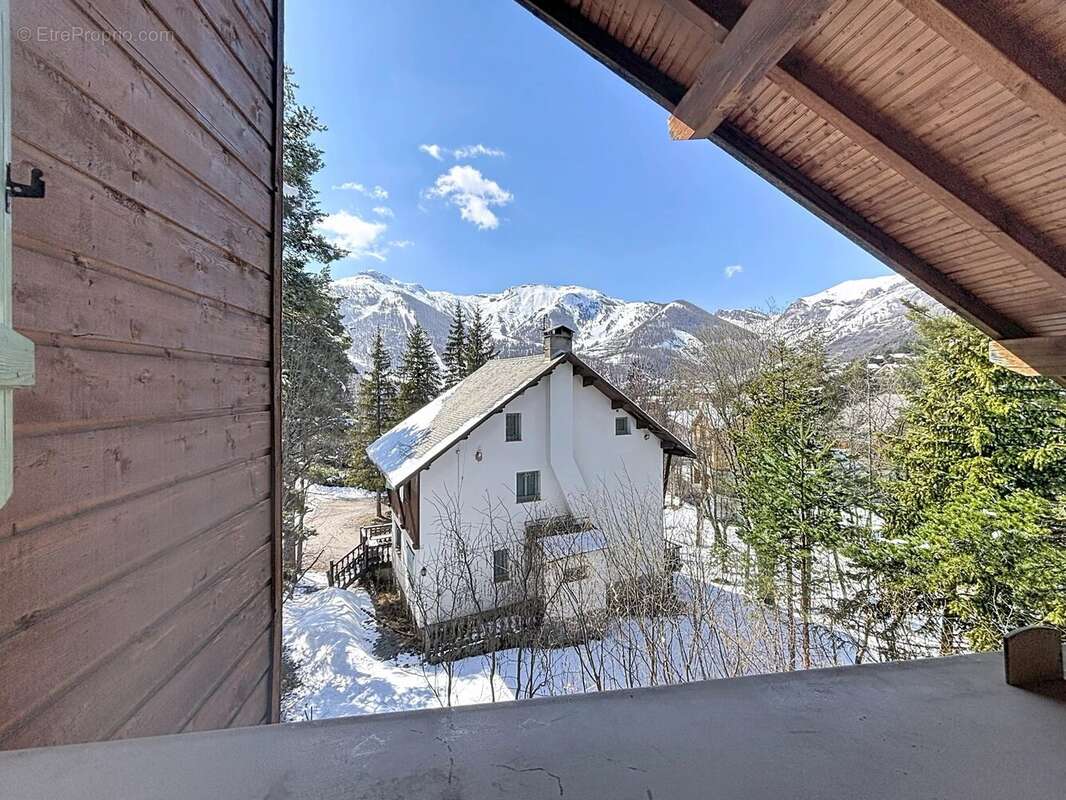 Appartement à SAINT-ETIENNE-DE-TINEE