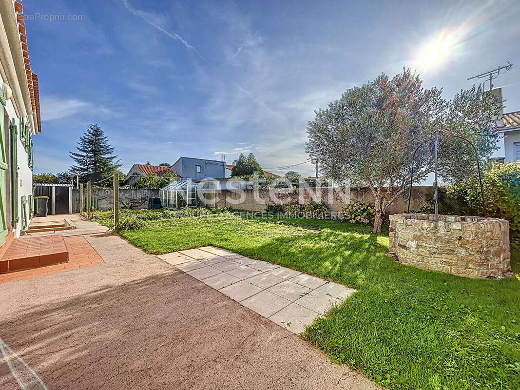 Maison à BEAUVOIR-SUR-MER