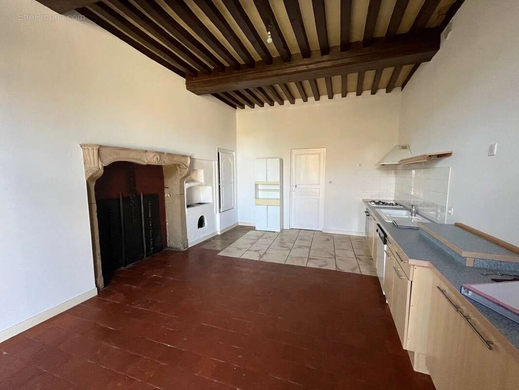 Maison à FLEUREY-SUR-OUCHE