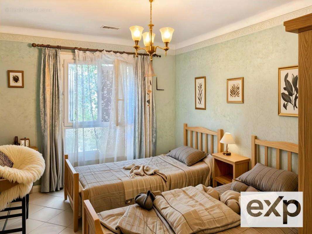 Maison à PELISSANNE