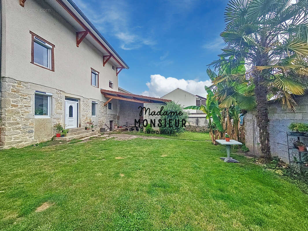 Maison à BOURGOIN-JALLIEU