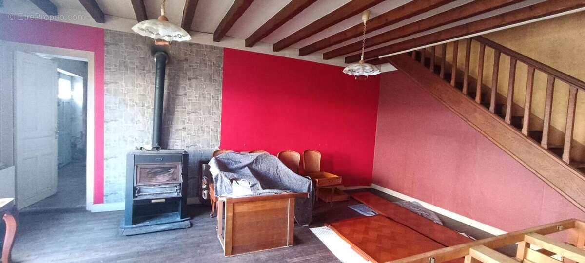 Maison 172.81 m2 et dépendances - photo 5