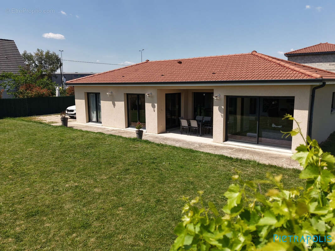Maison à ANDREZIEUX-BOUTHEON