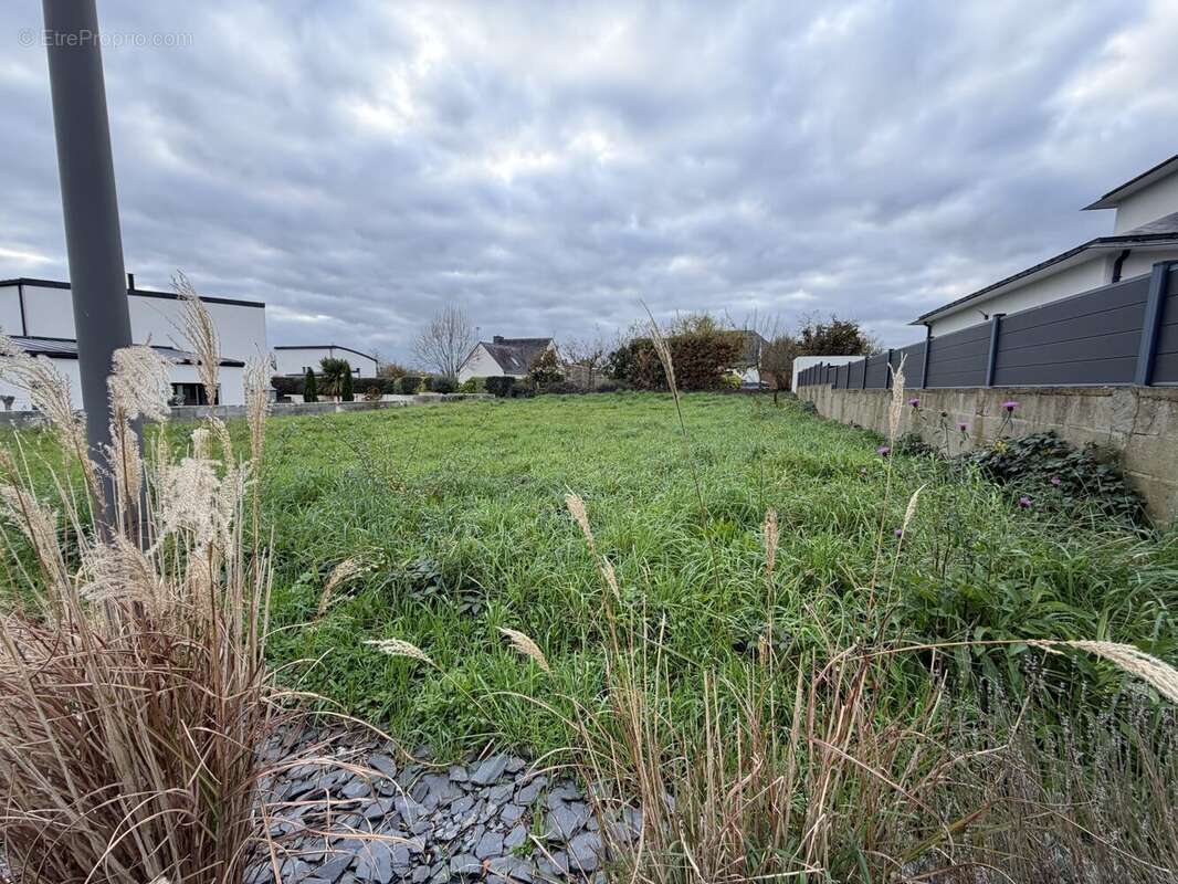 Terrain à PONTIVY