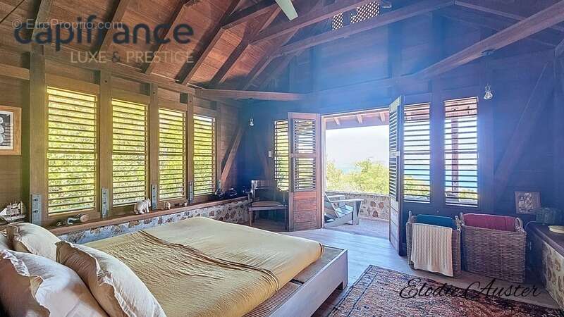 Maison à TERRE-DE-BAS