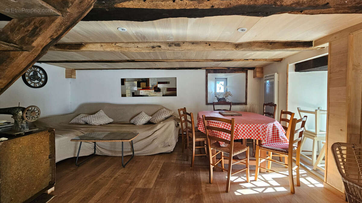 Maison à PRADES-D'AUBRAC