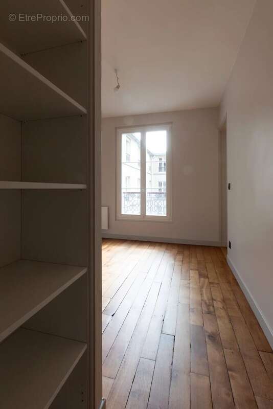Appartement à PARIS-7E