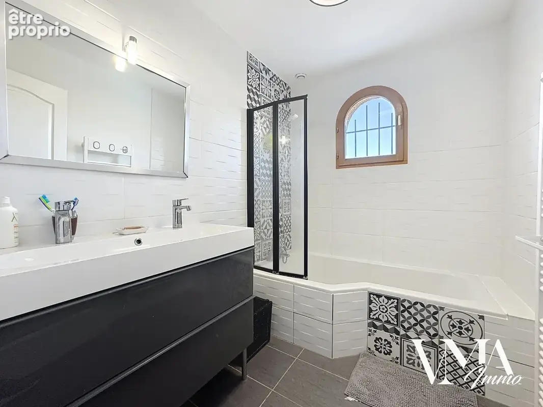 Lissieu Maison de 134 m2 avec piscine. - photo 9