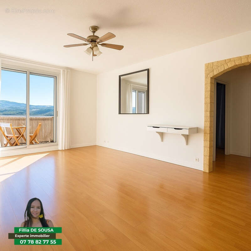 Appartement à SAINT-JEAN-BONNEFONDS