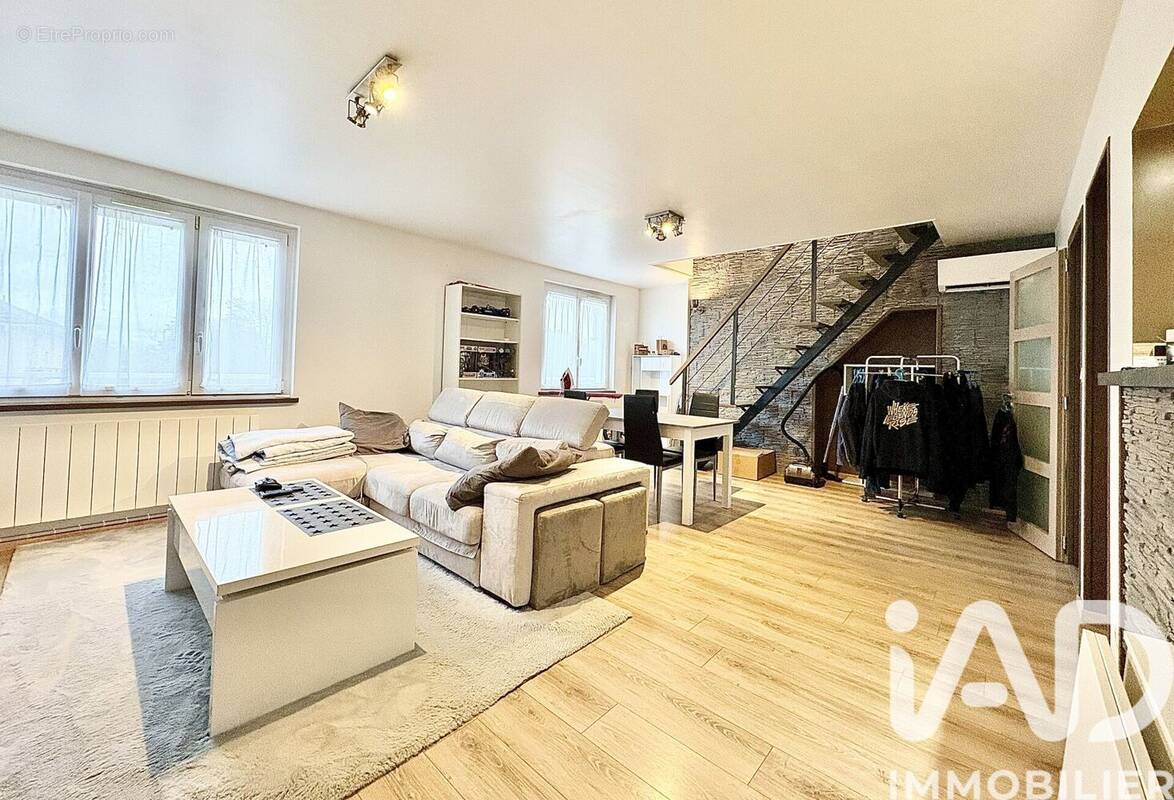 Photo 1 - Appartement à PONT-SAINTE-MARIE