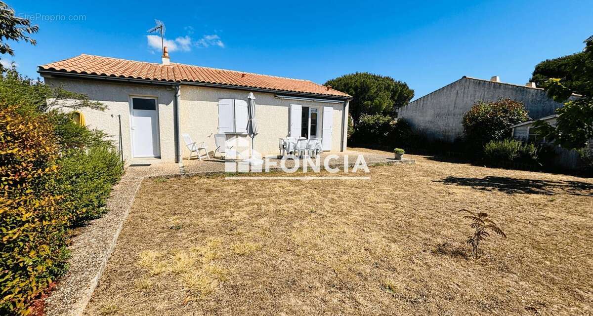 A fouras, pavillon de plain-pieds dans un quartier calme - photo 8