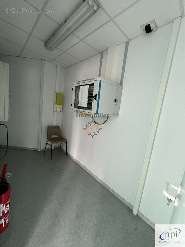 Commerce à VABRES-L&#039;ABBAYE