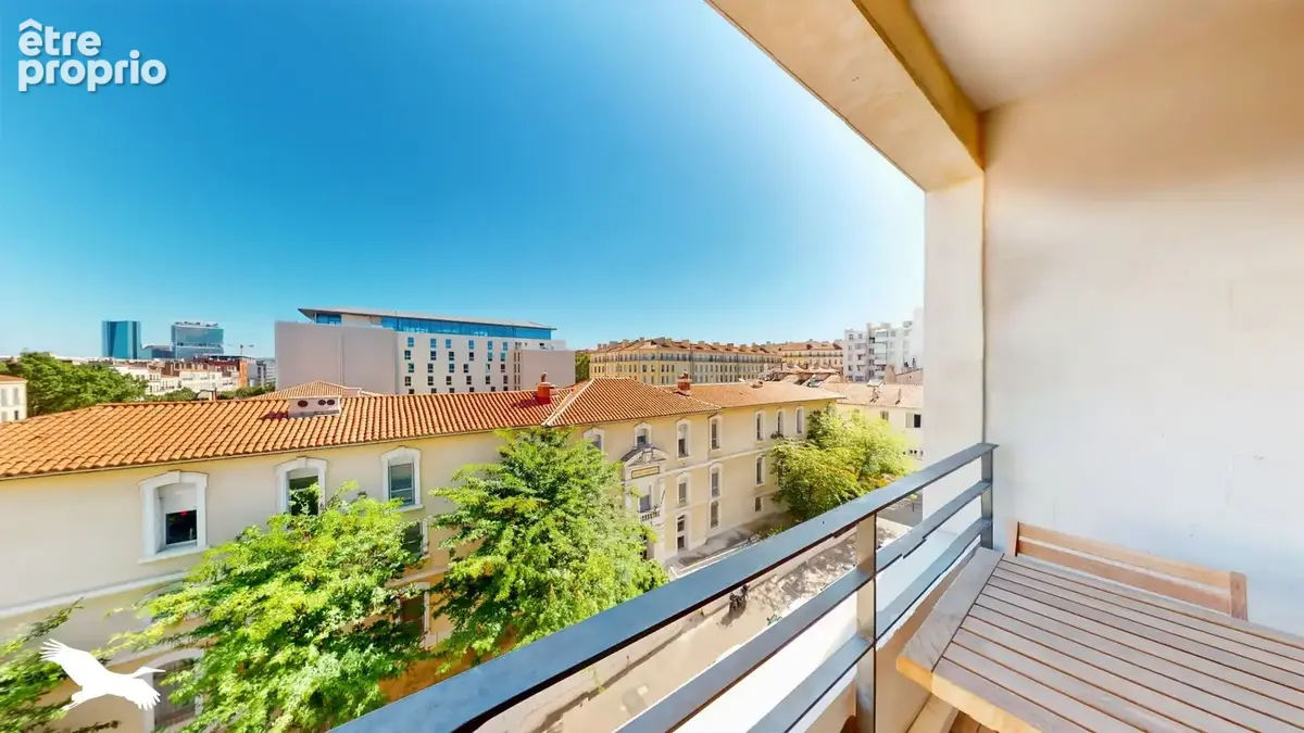 Appartement à MARSEILLE-2E