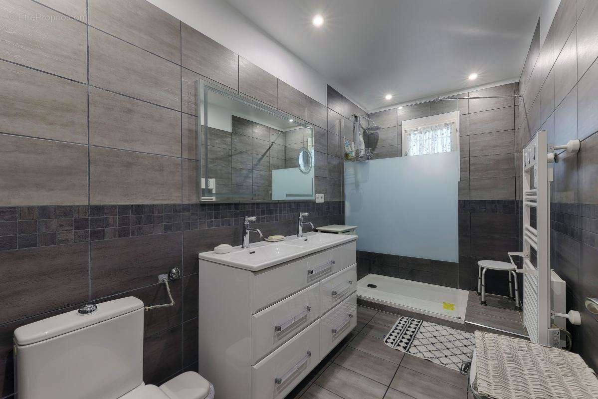 Maison à GIGNAC-LA-NERTHE