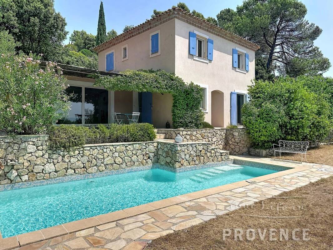 Maison à LORGUES