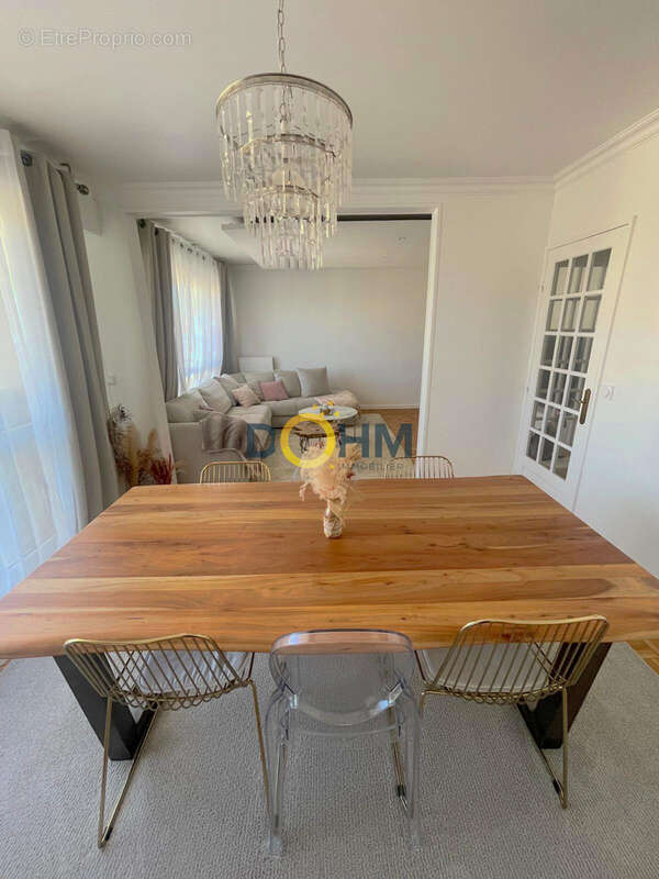 Appartement à SAINT-ETIENNE