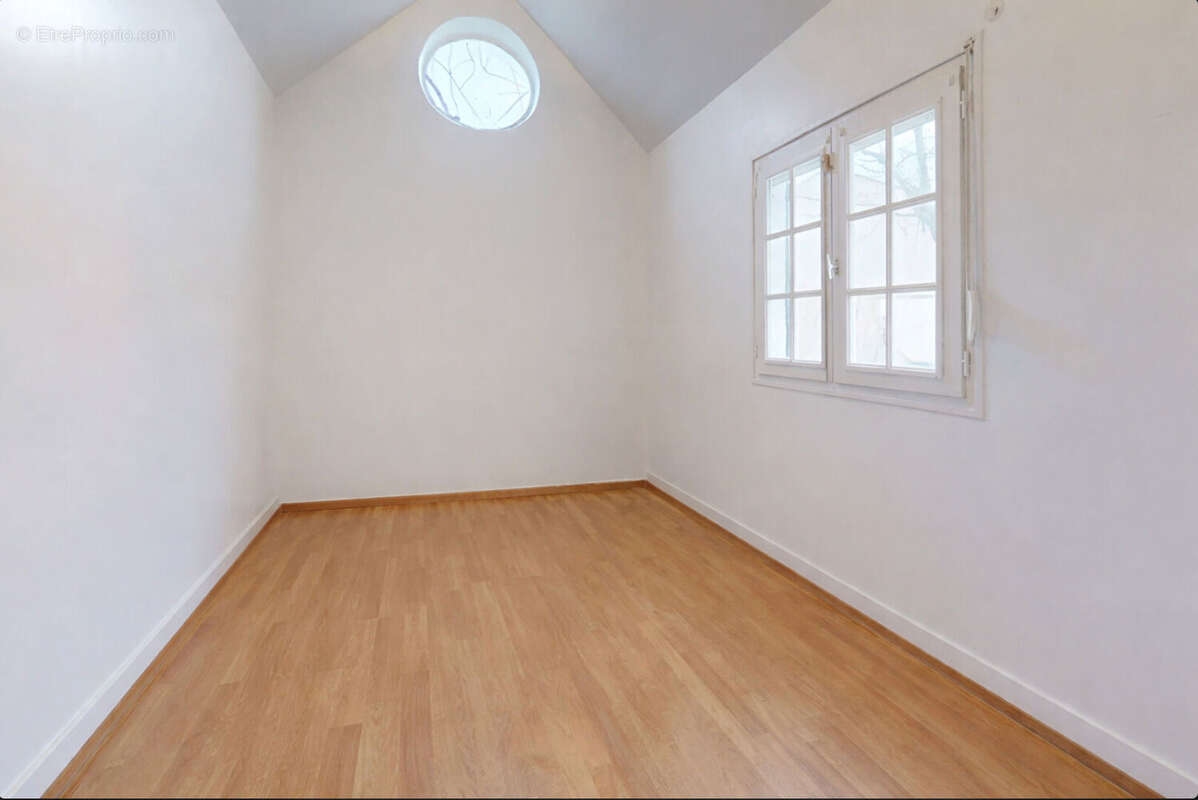 Maison à OZOIR-LA-FERRIERE