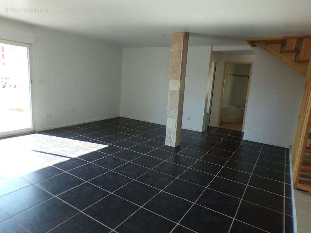Maison à RION-DES-LANDES