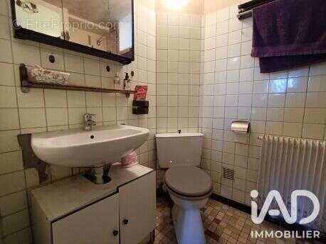 Maison 160 m² à Saint-Sauveur-Lendelin  - photo 8