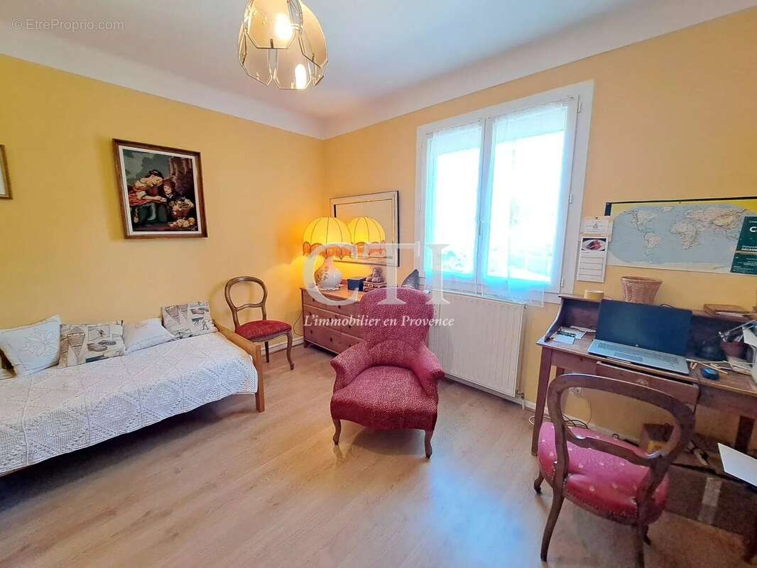 Maison à VAISON-LA-ROMAINE