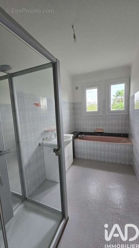 Maison 146 m² à Asasp-Arros  - photo 9