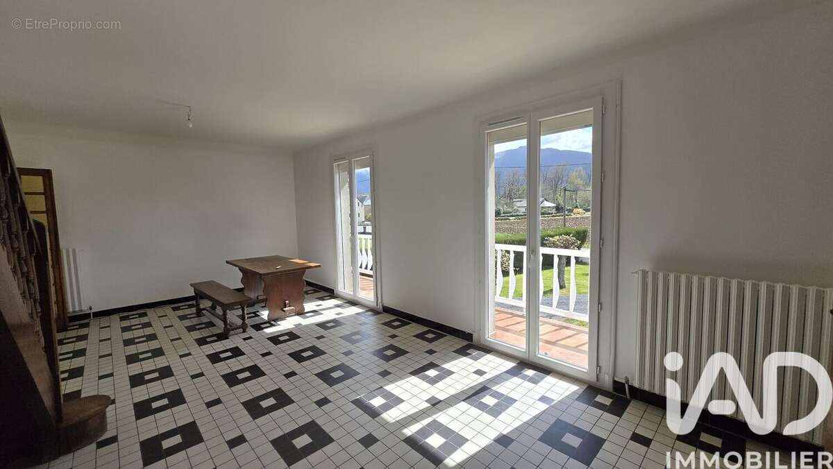 Maison 146 m² à Asasp-Arros  - photo 6