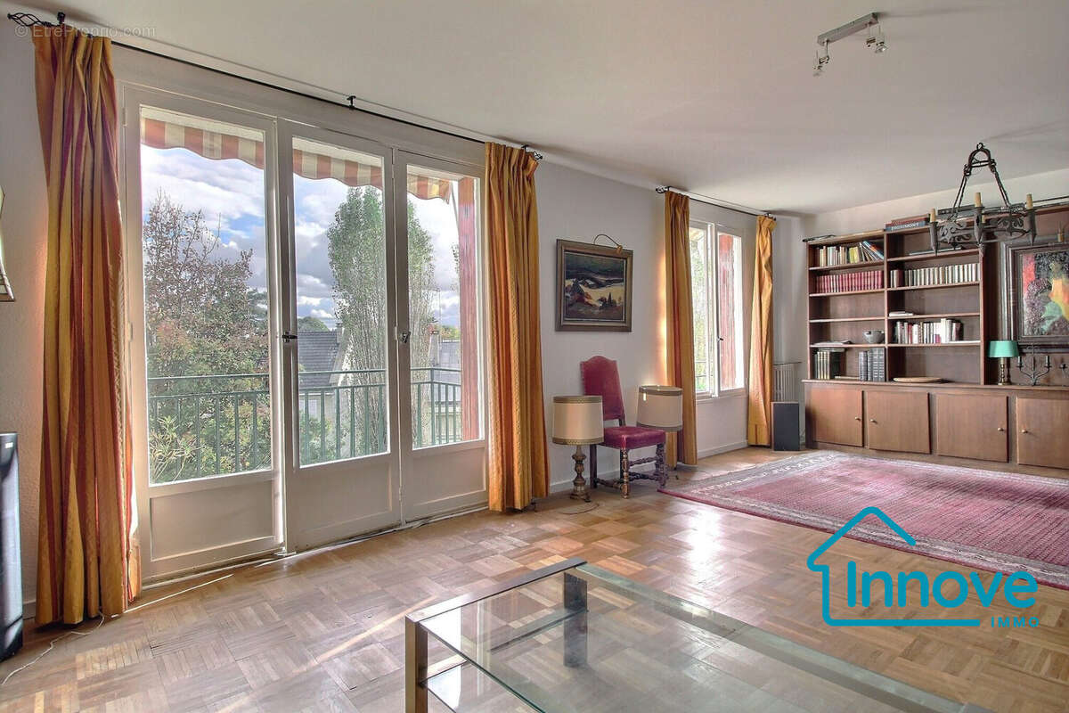 Appartement à VERSAILLES