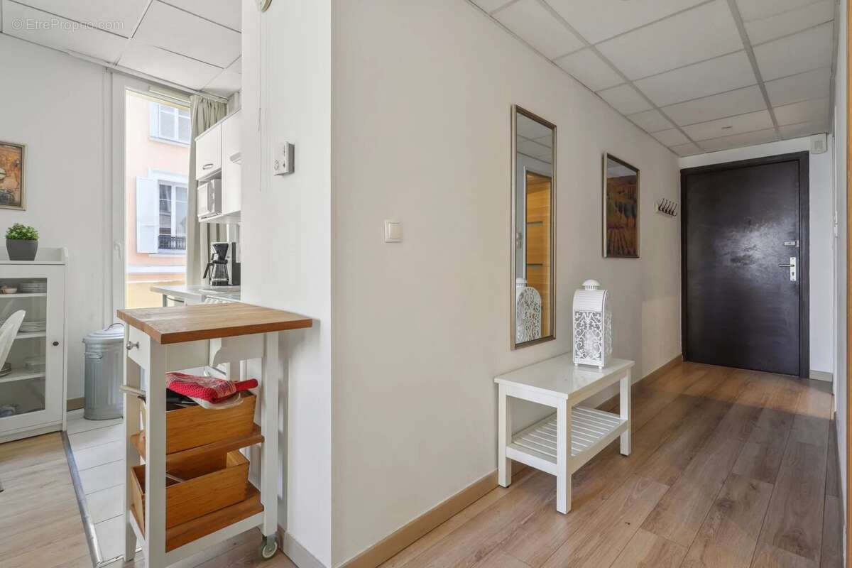 VENDU - EXCLUSIVITÉ - NICE - Carré d'Or - Appartement 2-3 pièces, emplacement idéal. - photo 10