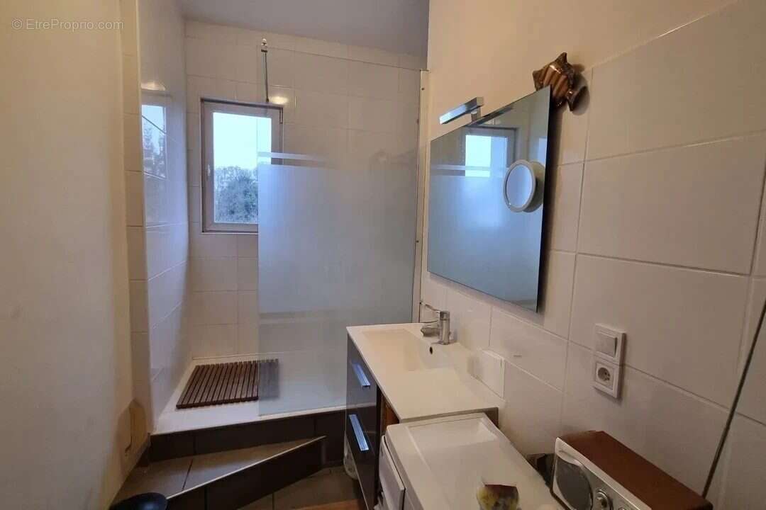 Appartement à SAINT-CYR-SUR-LOIRE