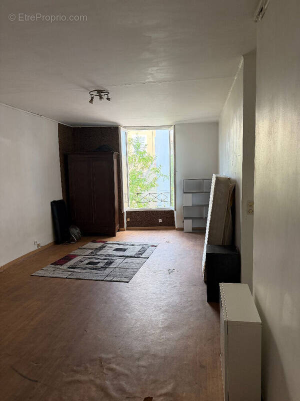 Appartement à MARSEILLE-2E